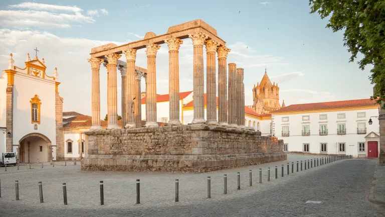 évora tours roman temple
