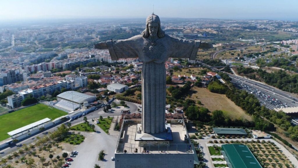 Cristo Rei Lisbon - close view