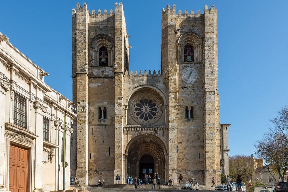 Lisbon Cathedral outside